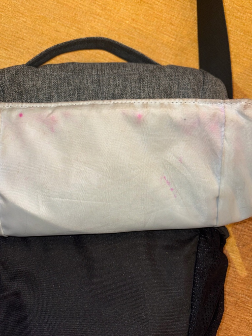 Urban Grey Messenger Bag for Men - Picture 5 of 7